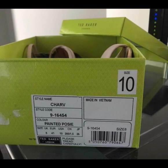 Tes Baker Heels - Picture 3 of 4